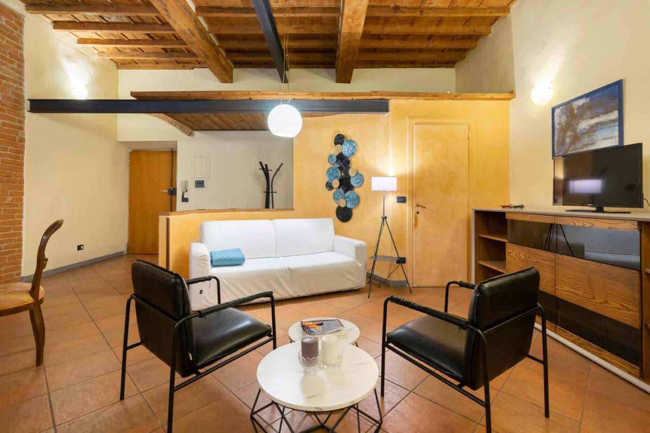 Verdi 11 Firenze Bagian luar foto